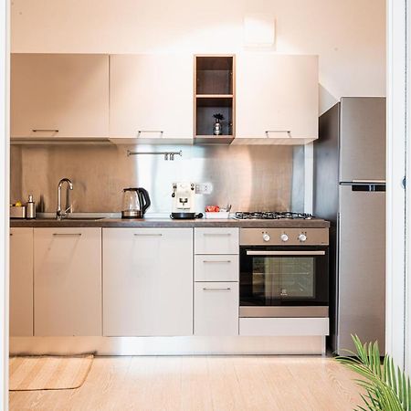 Apulialux - Elegant Apartment Con Netflix Bari Luaran gambar