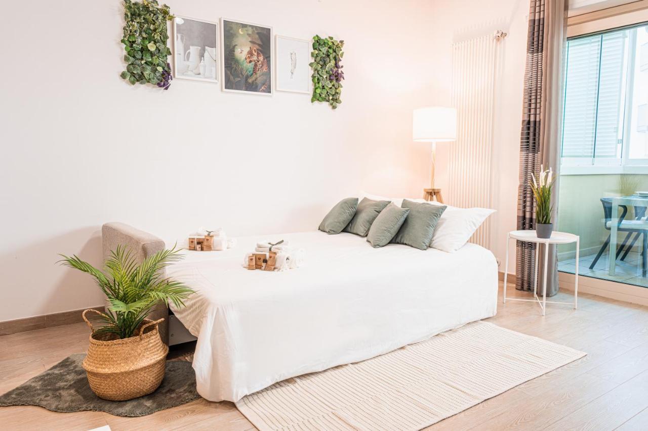 Apulialux - Elegant Apartment Con Netflix Bari Luaran gambar